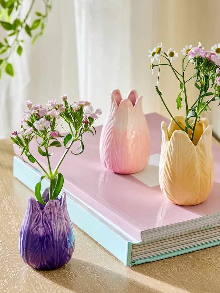 Minimalist Porcelain Bud Vase Set